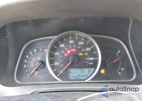 2015 Toyota Rav4 Le z USA, uszkodzony, nr VIN JTMZFREV7FJ049326